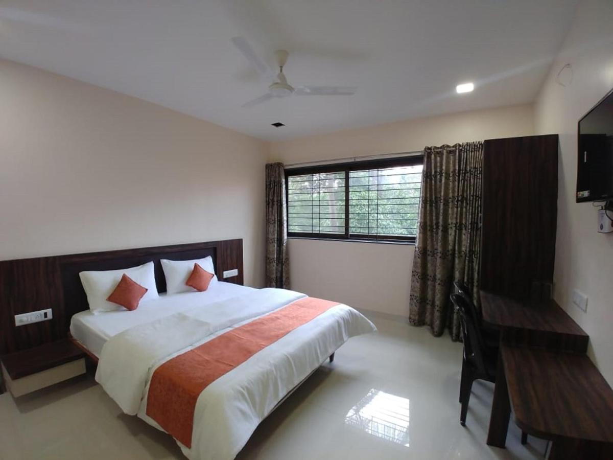 Hotel Matruchhaya - Near Lonavala Market Railway And Bus Station 외부 사진